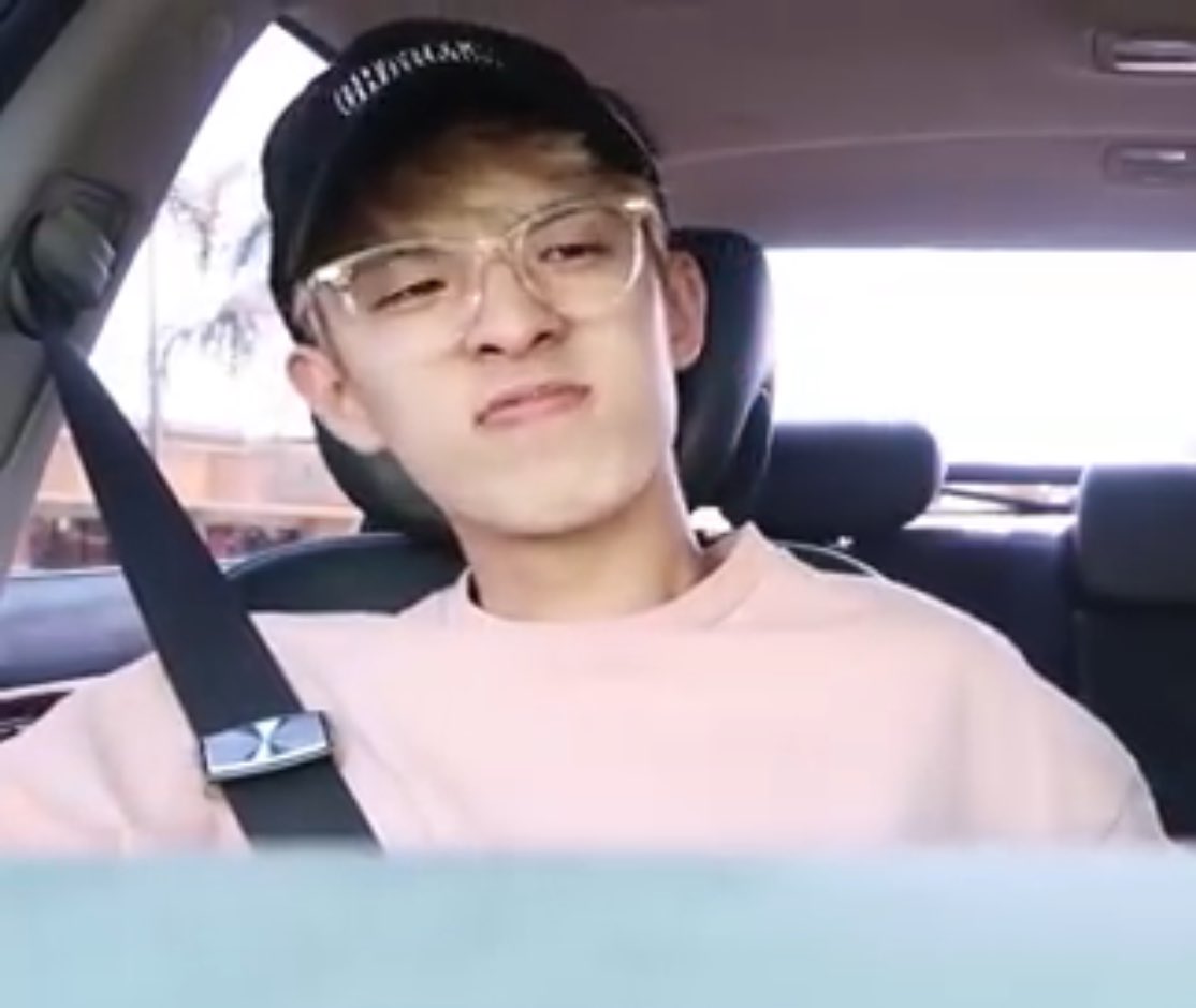 woosungs_ham's tweet photo. @Jae_Day6 Ok, but why r u doing dis??? Me iz mad https://t.co/4fNXkeZhC0