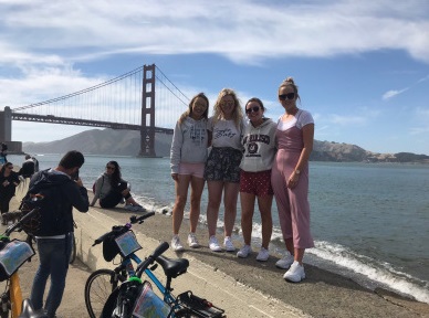 J1USA's tweet photo. On the SAYIT blog: @emmamaguireeee's second J1, this time in San Fran. Have a read here: https://t.co/LhzaXNqzcj #j1 #sayitj1 #j1visa https://t.co/ZVP0WKRm6J