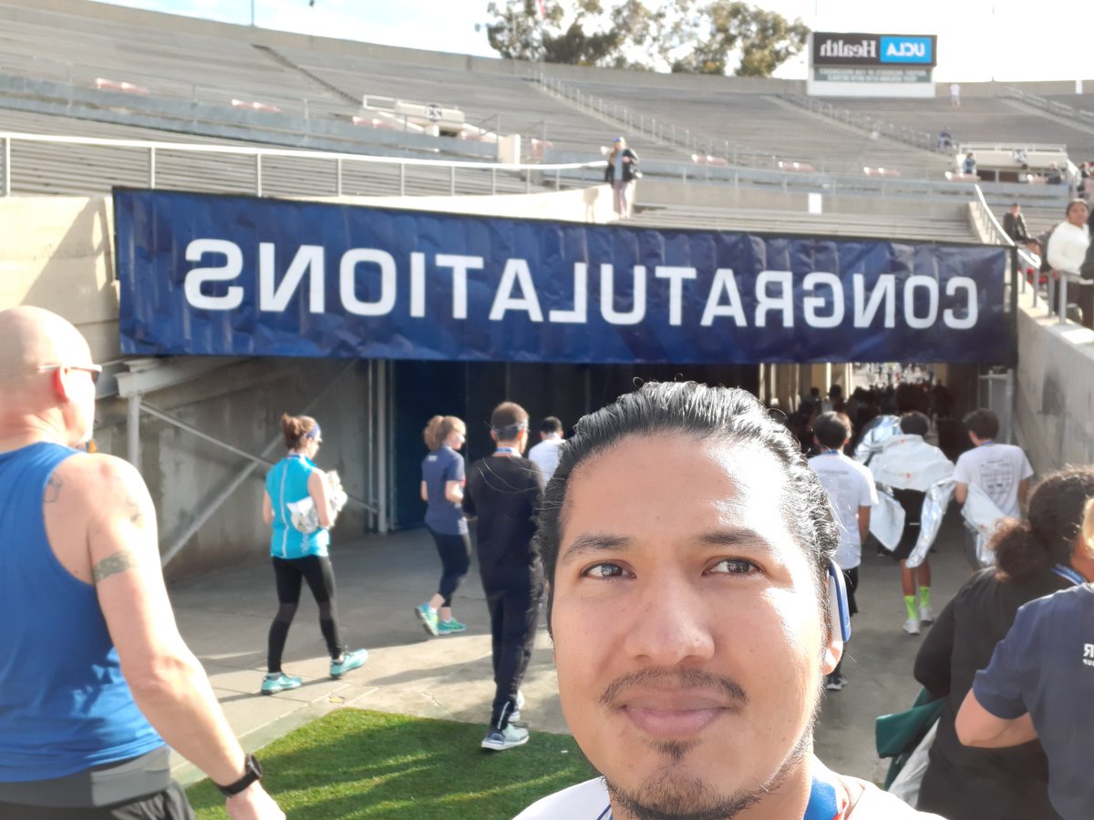 slopmaster00's tweet photo. Had an amazing run today #PasadenaHalfMarathon #RunPasadena , s/o to everyone who participated & volunteered 👣👟🏃🏽♂️🏁🏅 https://t.co/nszDwFaF4v