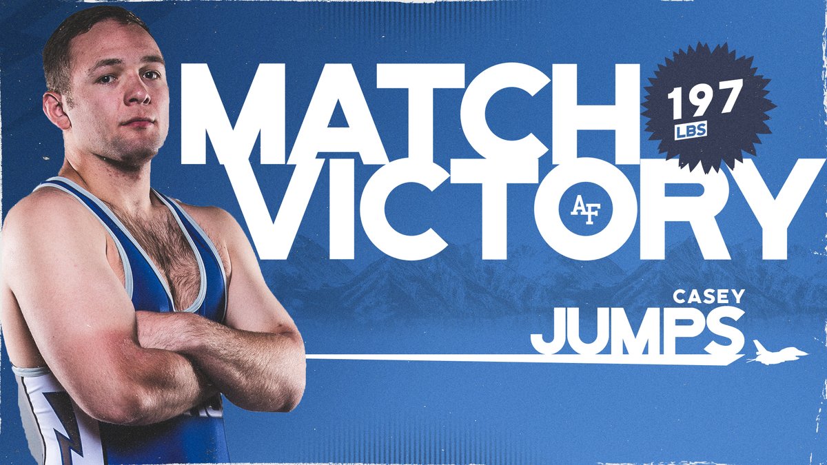 197: Casey Jumps takes 1-0 decision win after racking up two minutes of riding time! #LetsFly