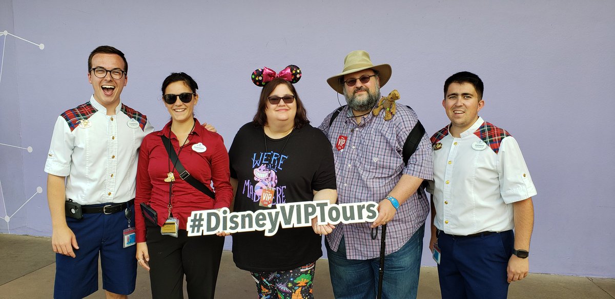 sqlstudent144's tweet image. Huge #CastCompliment to Shannon, Cameron, and Andrew for an amazing, interesting and very tasty #DisneyVIPTours food tour.