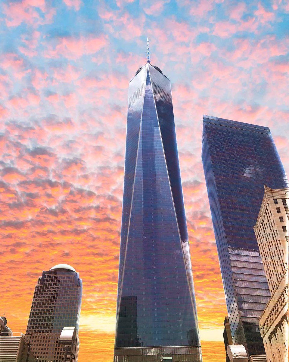 OneWorldNYC's tweet photo. @nycgo Must See Week starts in two days! Have you booked your experience yet? Buy One, Get One Free of our @Mastercard VIP Tour, Combination ticket, or Standard ticket: https://t.co/LugGvKotNi
📸: @tomermann05 #thelegendsway #sunsetinthecity #sunset #exporemore #mustseeweek https://t.co/PI9PSkfHgn
