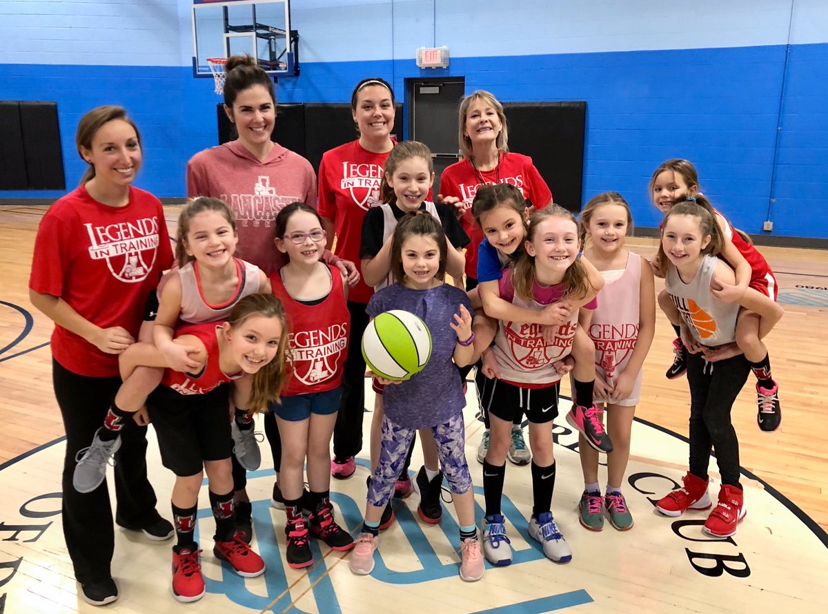 The_CoachWilson's tweet photo. It may be snowing, cold &amp; windy outside but it’s always sunny &amp; 70 degrees in the gym! These #LegendsInTraining were hard at work this morning. Coach Cam even stopped in for a visit! 🏀⚔️🔴 https://t.co/ZOxhzwxPBr