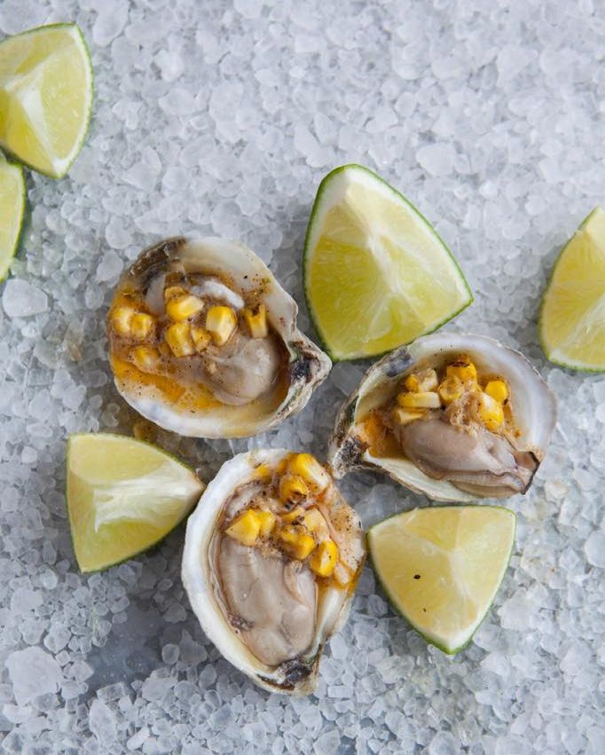 Tag an oyster lover below! 
😋