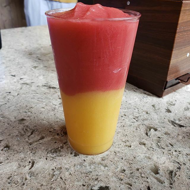 SimKrisque's tweet image. #winniethepooh #margarita #epcot ift.tt/36dMQWt