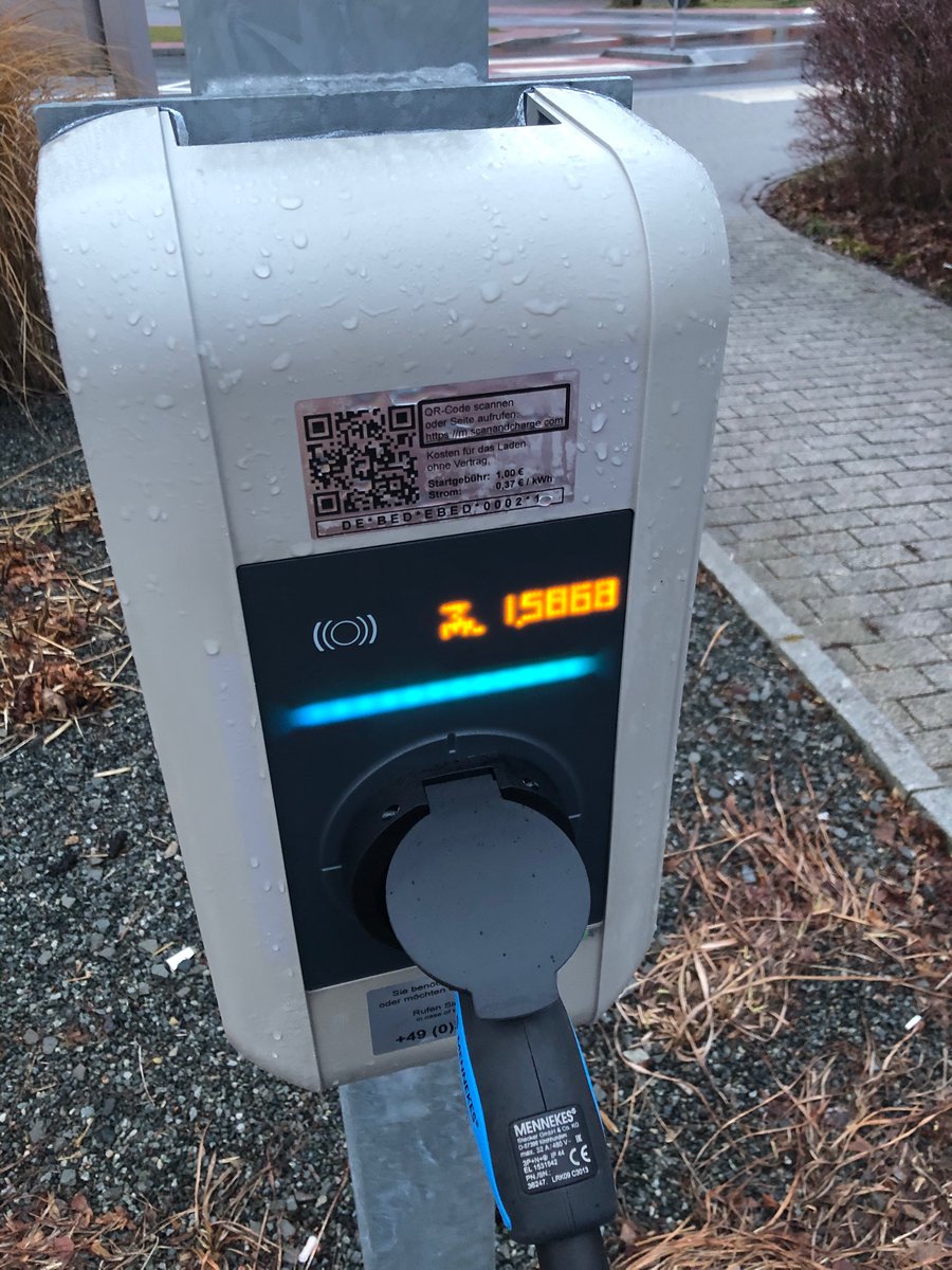 _tho_'s tweet photo. Erste #Keba #KeContact P30X ME #eichrechtskonform in #ThermalbadWiesenbad für die @bed_eg installiert. #Ladeinfrastruktur #Elektroauto #Elektromobilitaet #eMobility #electriclife #eaddicted #emobilityeast https://t.co/ez6M6jXte0