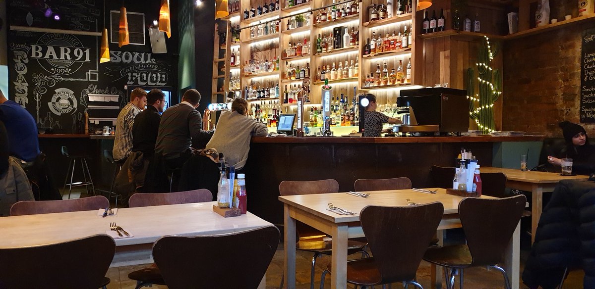 ladydvl's tweet photo. Having a G&amp;T with my bestie in my favourite pub in Glasgow #Bar91 🍸🍻🍸🍻🍸🍻🍸 https://t.co/wDLVNnRQZF