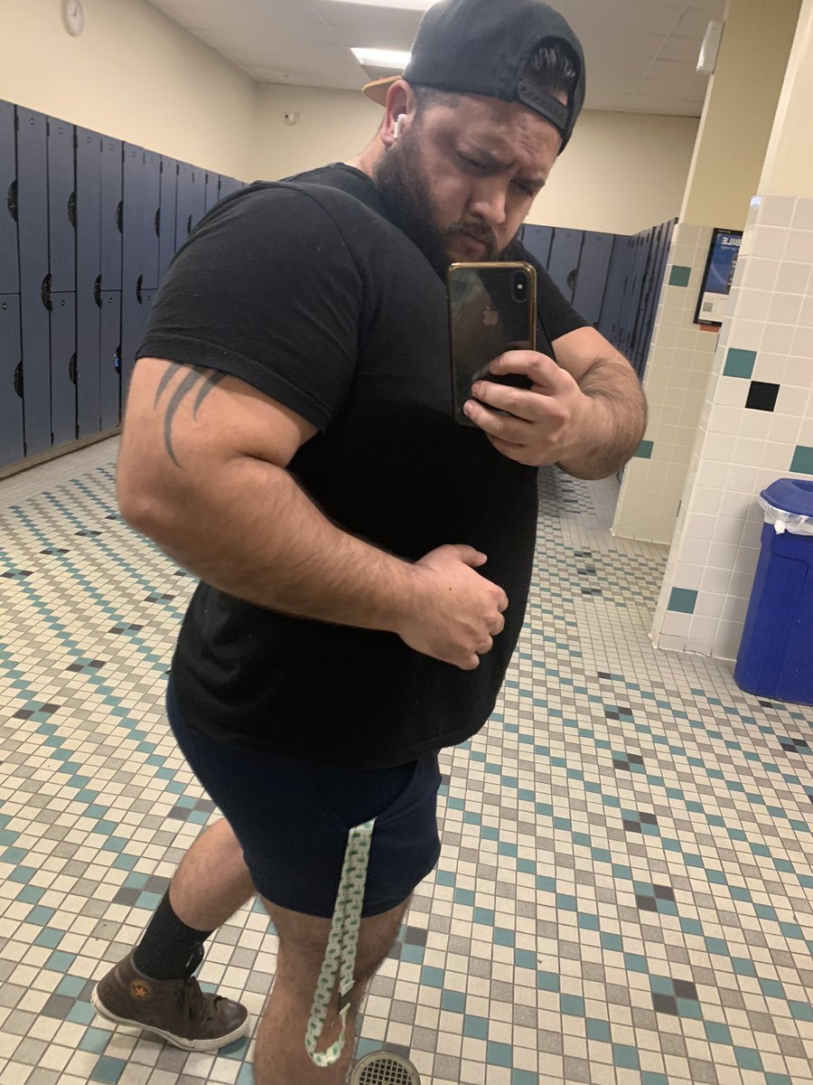 DukeBeefCakes's tweet photo. #goodworkout #thicc #300lbs #beefyaf #singlebear #single #singlegay #thickmen #bigbuttmen https://t.co/oxmWqGweST