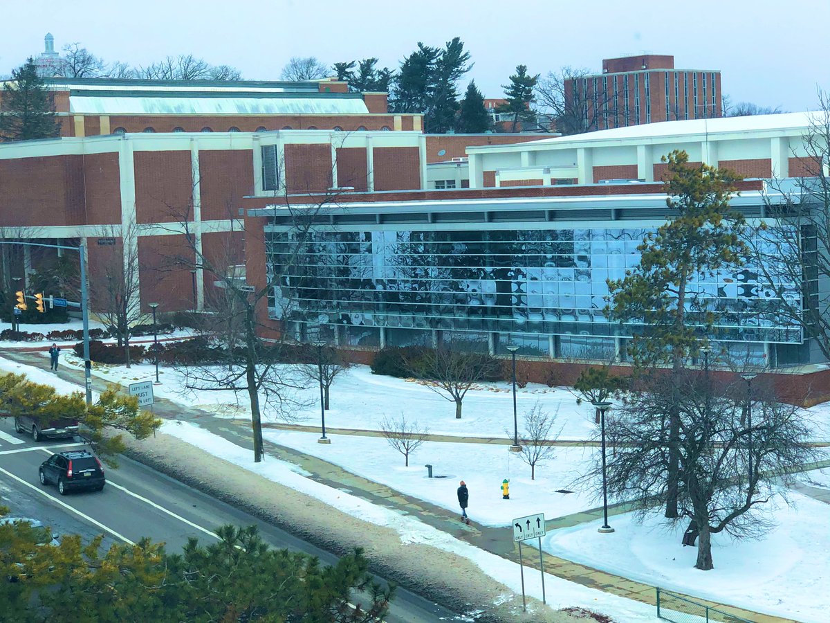 beth_elacqua's tweet photo. Weather-induced remote office-ing reveals blue snow edges on @penn_state campus. Hopefully @psu_chemistry area is just as blue...! #SundayMotivation #ProfLife #Manuscripting #Chemistry https://t.co/W9HoTYbsB8