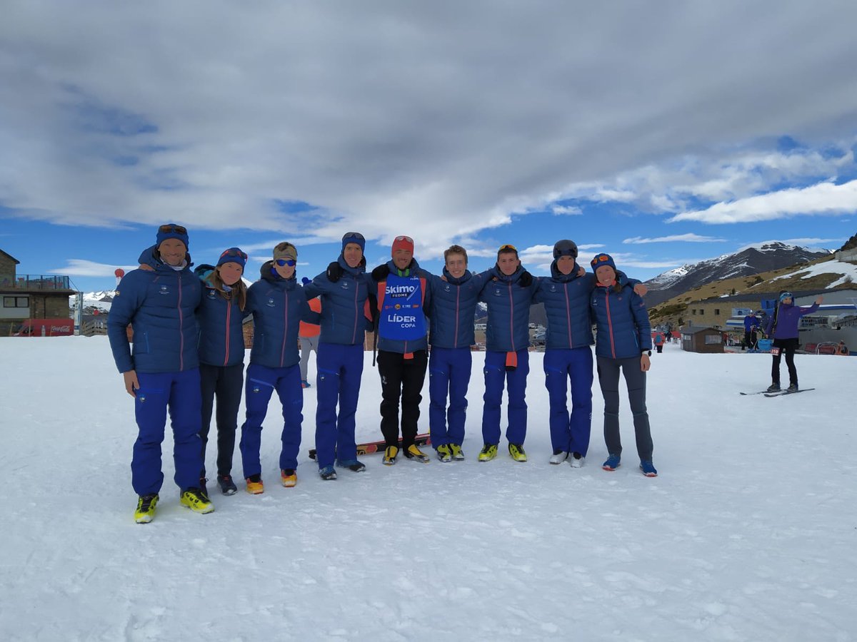 Emffvm's tweet photo. 🏆⛷Euskal Selekzioko Iñigo Martinez de Albornoz mendi eskiko Espainiako Kopako txapeldun izendatu da eta Igone Campos bigarren. Zorionak!👏🏻
.
⛷🏆Iñigo Martinez de Albornoz se proclama campeón de la Copa de España de 'skimo' e Igone Campos segunda. 👏🏻 https://t.co/IiiD3yglCj