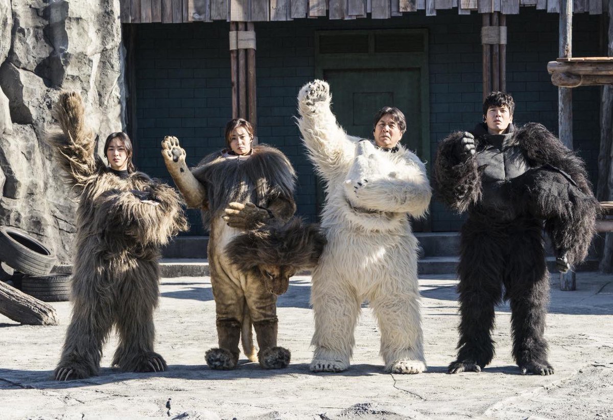 MajorGroup's tweet photo. #SecretZoo #เฟคZooสู้โว้ย! ครองแชมป์ Box Office สุดสัปดาห์นี้ที่เกาหลีใต้ ด้วยยอดจำหน่ายตั๋วผ่าน 800,000 ใบแล้ว พร้อมกวาดรายได้ไปกว่า 180 ล้านบาท

เข้าฉาย 30 มกราคมนี้ที่ เมเจอร์ ซีนีเพล็กซ์ https://t.co/crfBNlqYOr
