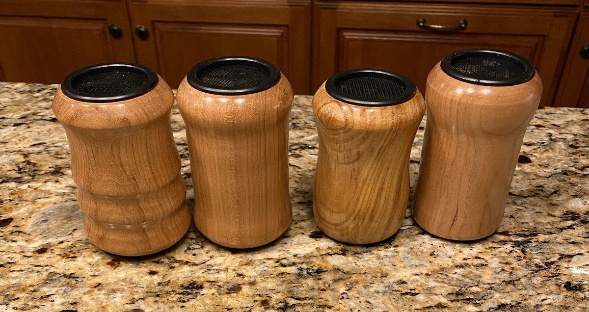 JTreeCreations's tweet photo. 🔊5k Giveaway Custom Speaker🔊

This will end when I hit 5k  

How to Enter:
MUST- Follow Me/RT this post 

Extra entries: tag friend(s)

Below are examples not what will be giveaway as it will be custom. Please read the tweet below this as well🔊 https://t.co/JWEnQvi5uF