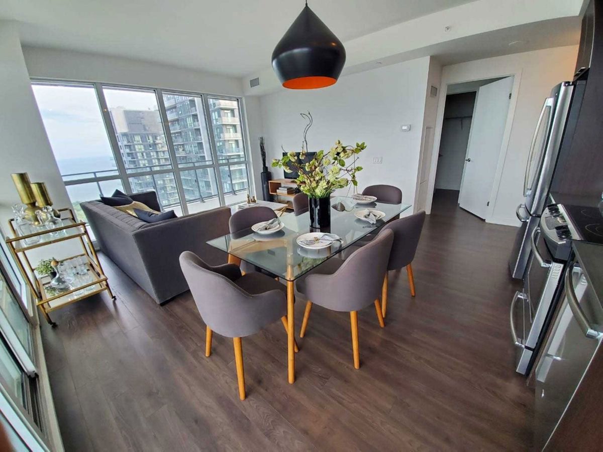 KarenMillarTeam's tweet photo. CONDO FOR LEASE in Toronto! Spacious 2 bdrm luxury condo in Mimico with Panoramic views! https://t.co/6h70WqE7Nq #KarenMillarTeam #TorontoExpert #Mimico #Etobicoke #WestEnd #Luxury #Condo #ForLease https://t.co/eYm5oWAWNu