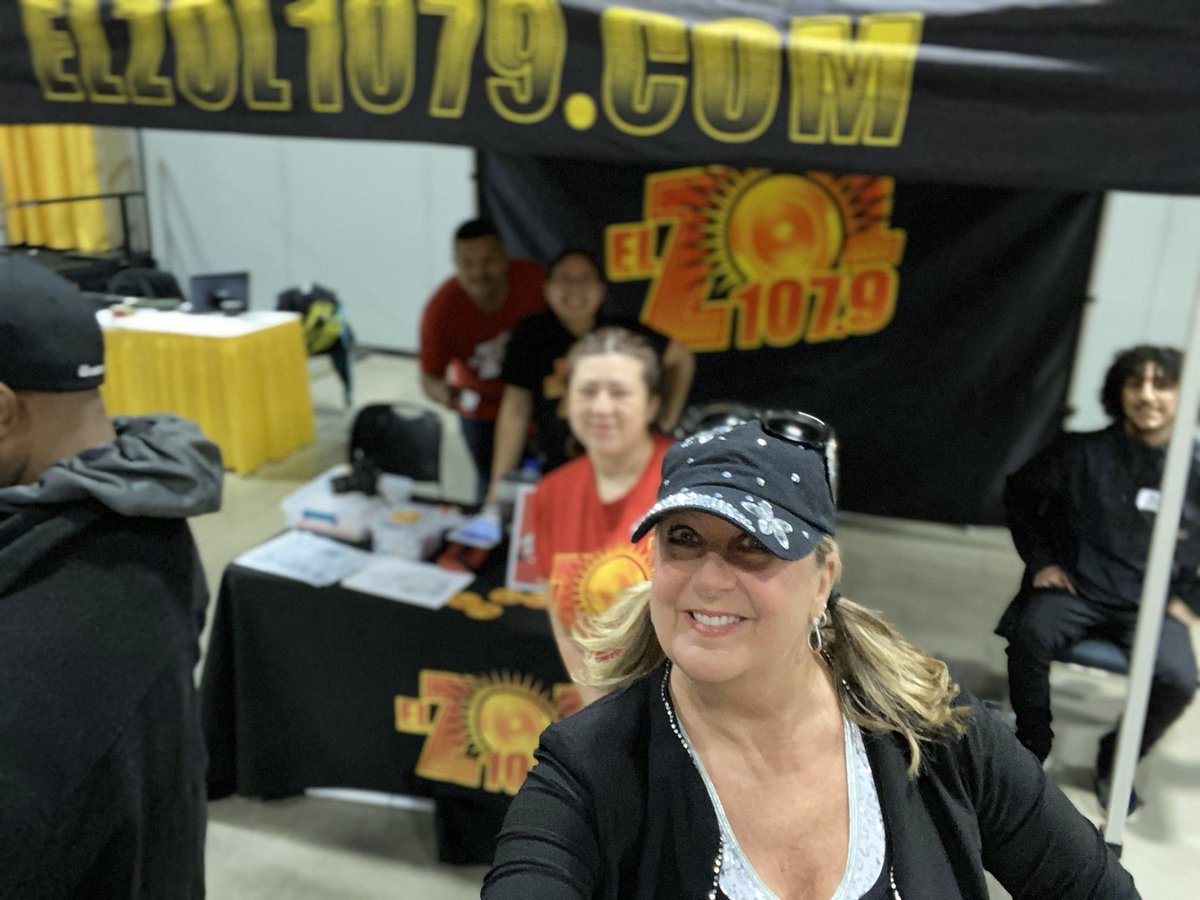 BLING4fun's tweet image. Zumba zone @nbchealthexpo