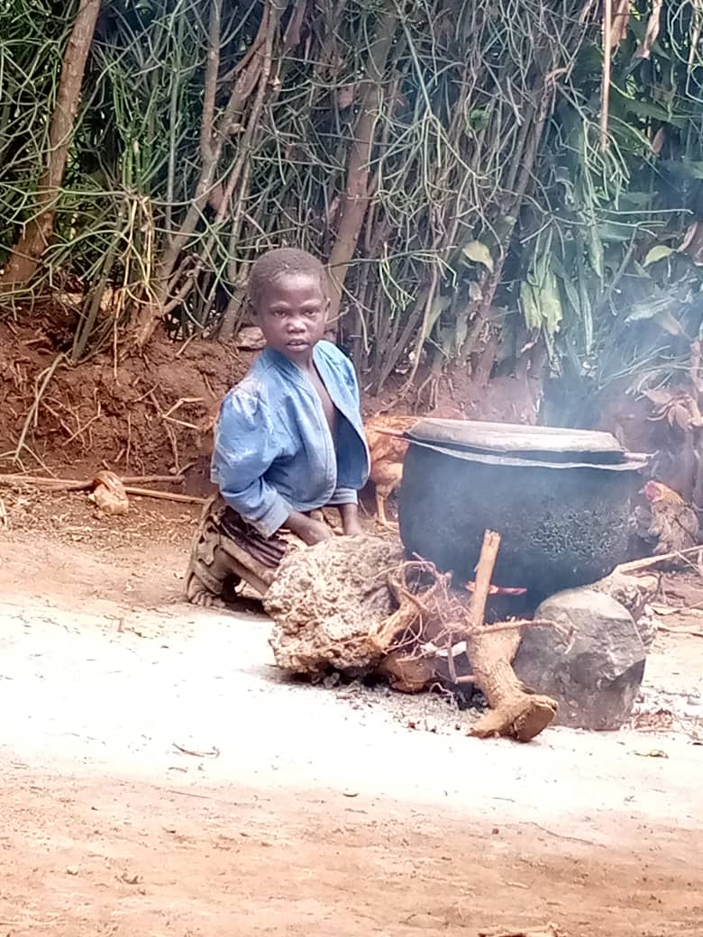 Let's help this child as parents