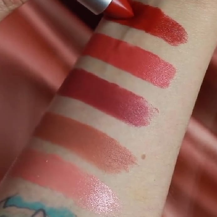 lipstick loud and clear