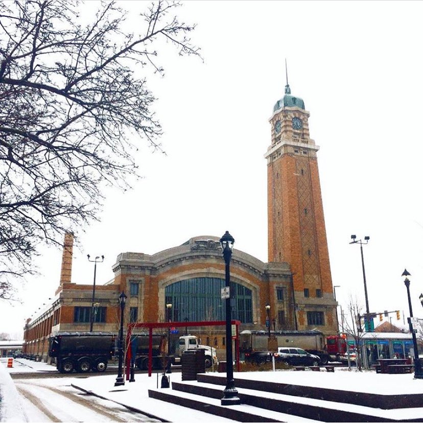WestSideMarket's tweet photo. A beautiful snowy Sunday to shop the Market ❄️ and explore Ohio City! Come see us, we’re open ‘til 4pm! https://t.co/A5weON2BwB