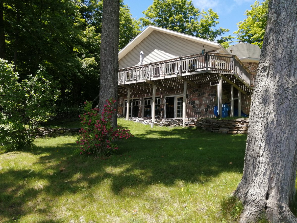 Torilyns's tweet image. Perfect spot for the #bunkielife Bunkie that I hope to win.