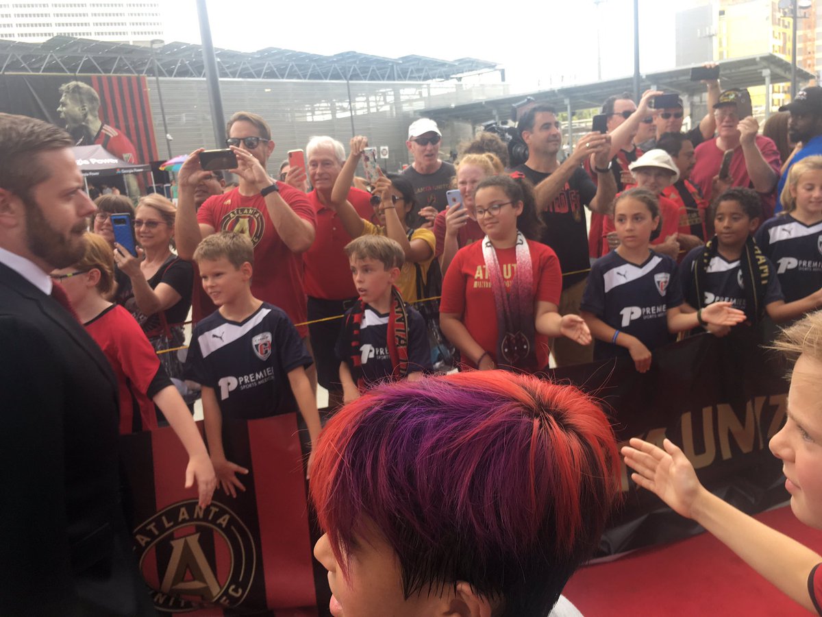 ChiefsSteve's tweet photo. What’re the kids doing today? @Devon4Real, @CallumMordey and I are hosting open play for the kids this afternoon at Pleasantdale Park. Come on out!
https://t.co/arPKicUQFG
#chiefsfc #chiefsproud https://t.co/X2W9yxumKg