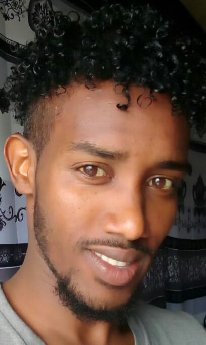 Happy_kulayo's tweet photo. Am impressed by a painting by one of our young artist from Isiolo Abdirashid Bishar

Please support his hustle.  #ArtYangu #HustleYangu https://t.co/hhPCR7uxrT