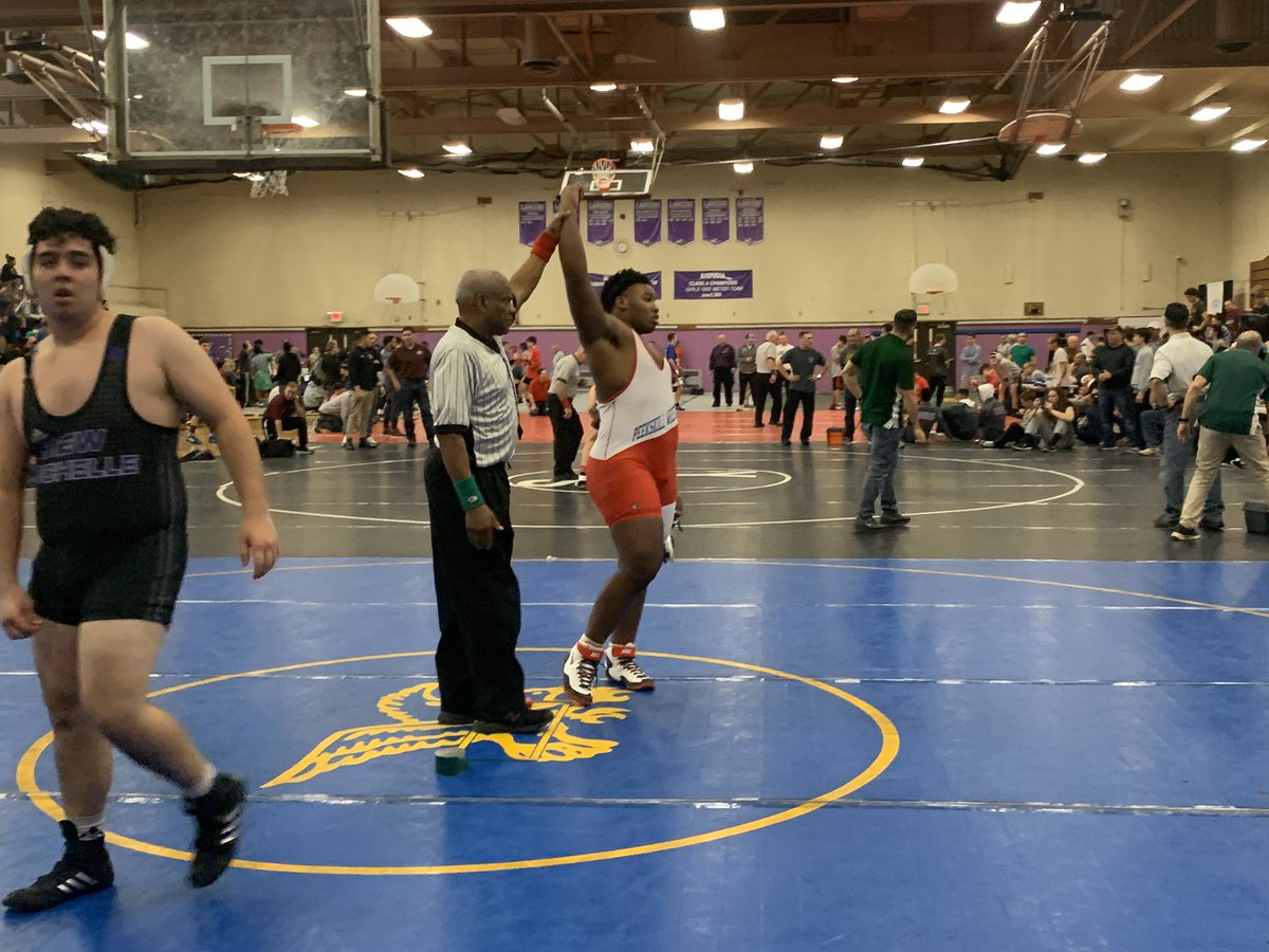 PeekskillWrest1's tweet photo. Peekskill Wrestling @ Westchester County Championship : Kendall Cousins  and Omar Dinnall win first round and move on to quarter finals. @PeekskillCSD @PeekskillDevils https://t.co/tSOZ1gfGMz