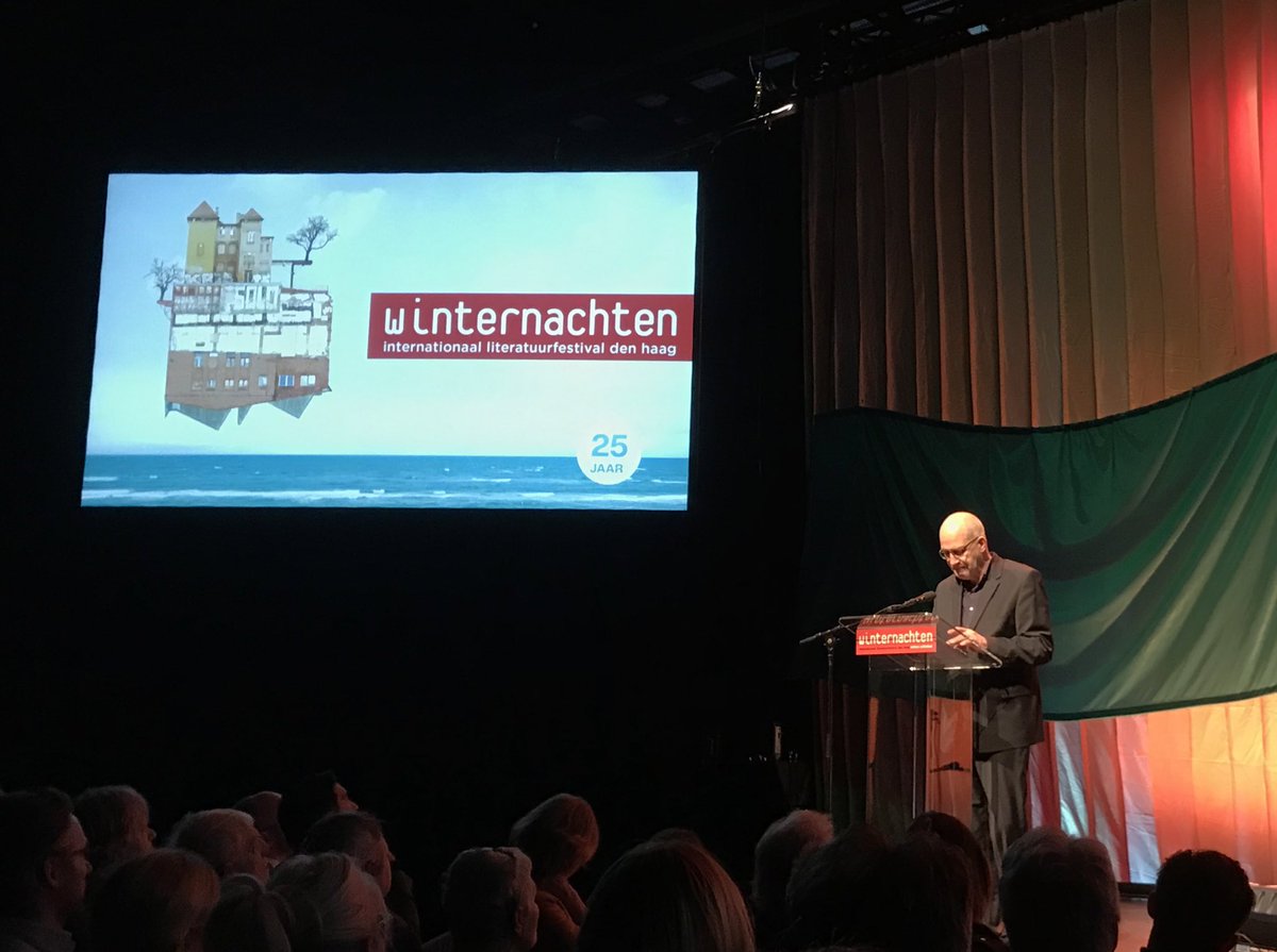 arjenuijterlind's tweet photo. Schrijversfeest op laatste dag van #Winternachtenfestival. Uitreiking van de #JanCampert prijzen aan #StefanHertmans (oeuvreprijs), #MarenteDeMoor (prozaprijs), #PaulDemets (poëzieprijs) & #GideonSamson (jeugdliteratuur). Met een Jonge Campert-prijs voor talentvolle scholieren! https://t.co/92wk3JWolK