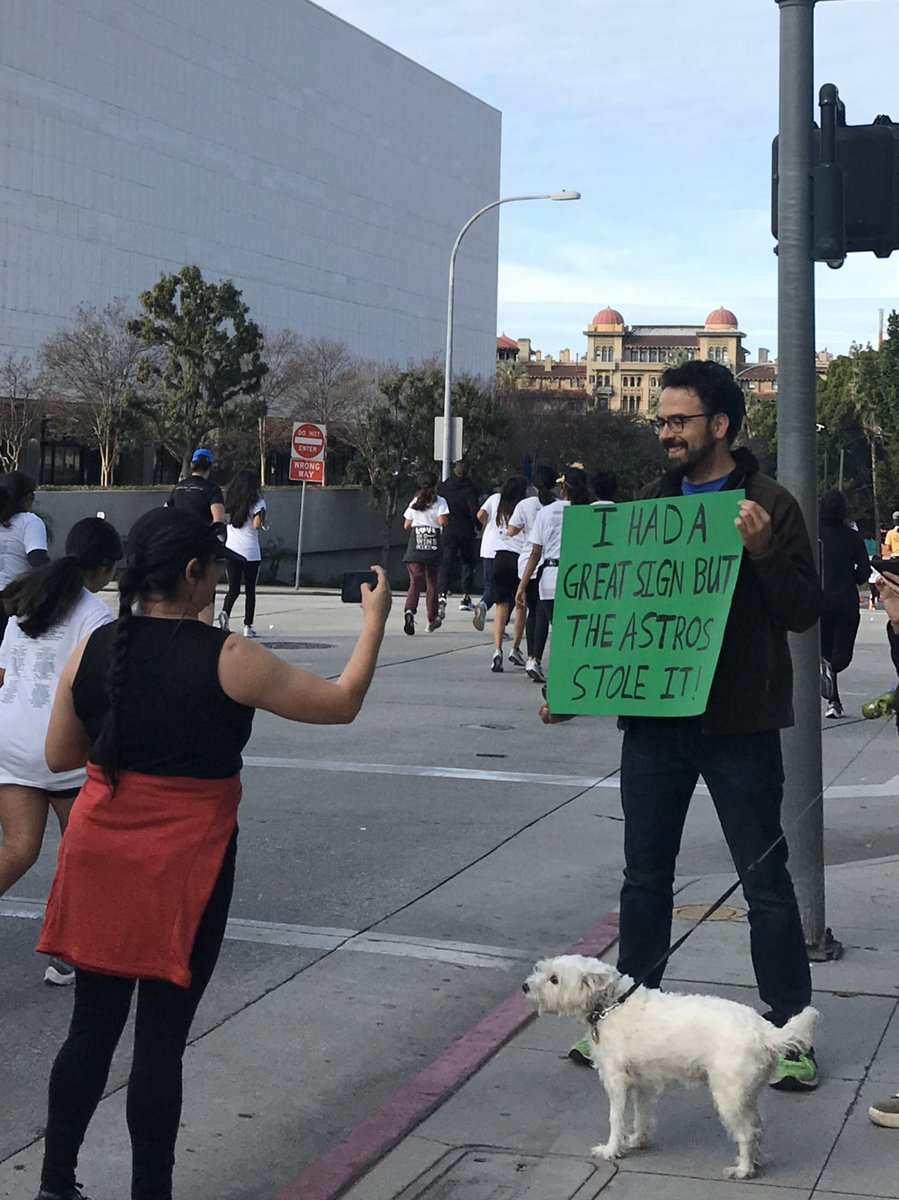 lamarathon's tweet photo. Some awesome race signs out there today! #RunPasadena https://t.co/9UrJqij219