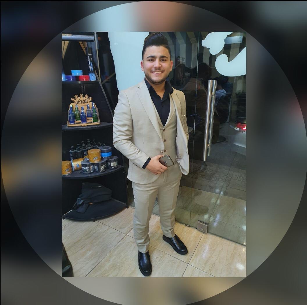 AmirAmuriSY's tweet photo. شو رأيكن بالبدلة؟😄❤️ #HammiThkeel #mastergate #mastergateproduction #mastergatedistribution #thevoicekids #mbcthevoicekids #همي_ثقيل #hawacomtv #HawacomNews
#lebanon #iraq #egypt #jordan #syria #damascus #aleppo #tunis #morocco #ksa #kuwait #dubai #music #algeria #uae #bahrain https://t.co/yhdfTXp167