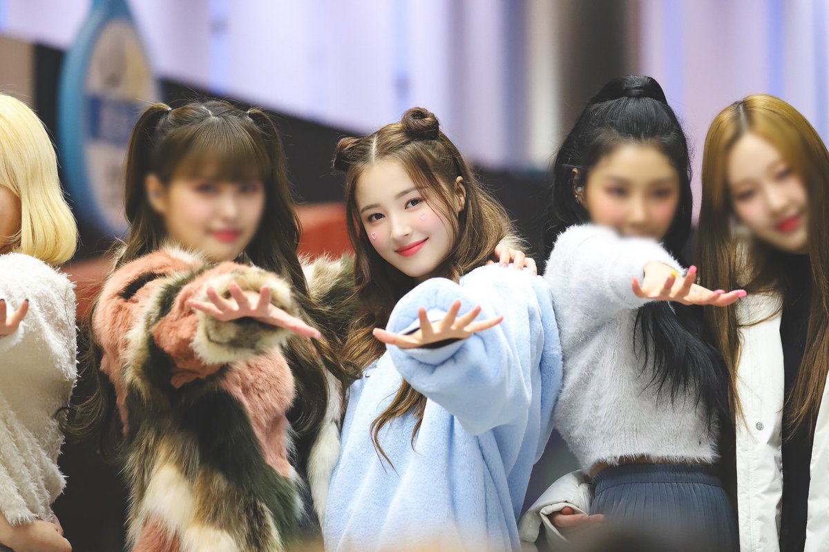 TD_MERRY's tweet photo. 200118 음중 미니팬미 

なんちゃん めんこい 💕

#모모랜드 #MOMOLAND #그루 #낸시 #Nancy #モモランド #ナンシー #Thumbs_Up @mmld_official 💕 https://t.co/IUJUmuPdxA