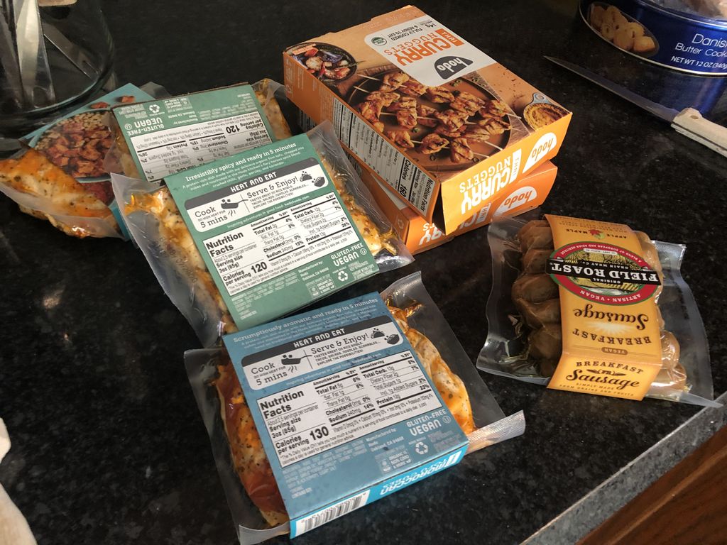PilarPedrazaTV's tweet photo. Food prep for another week completed. Proteins and veggies portioned out. I went heavy on the tofu this week. Yum! Now for a nap before I have to put on my work โfaceโ. #journalistlife #foodprepping #foodprepper #HealthyLiving #HealthyEating https://t.co/xMZQZu8Iv1