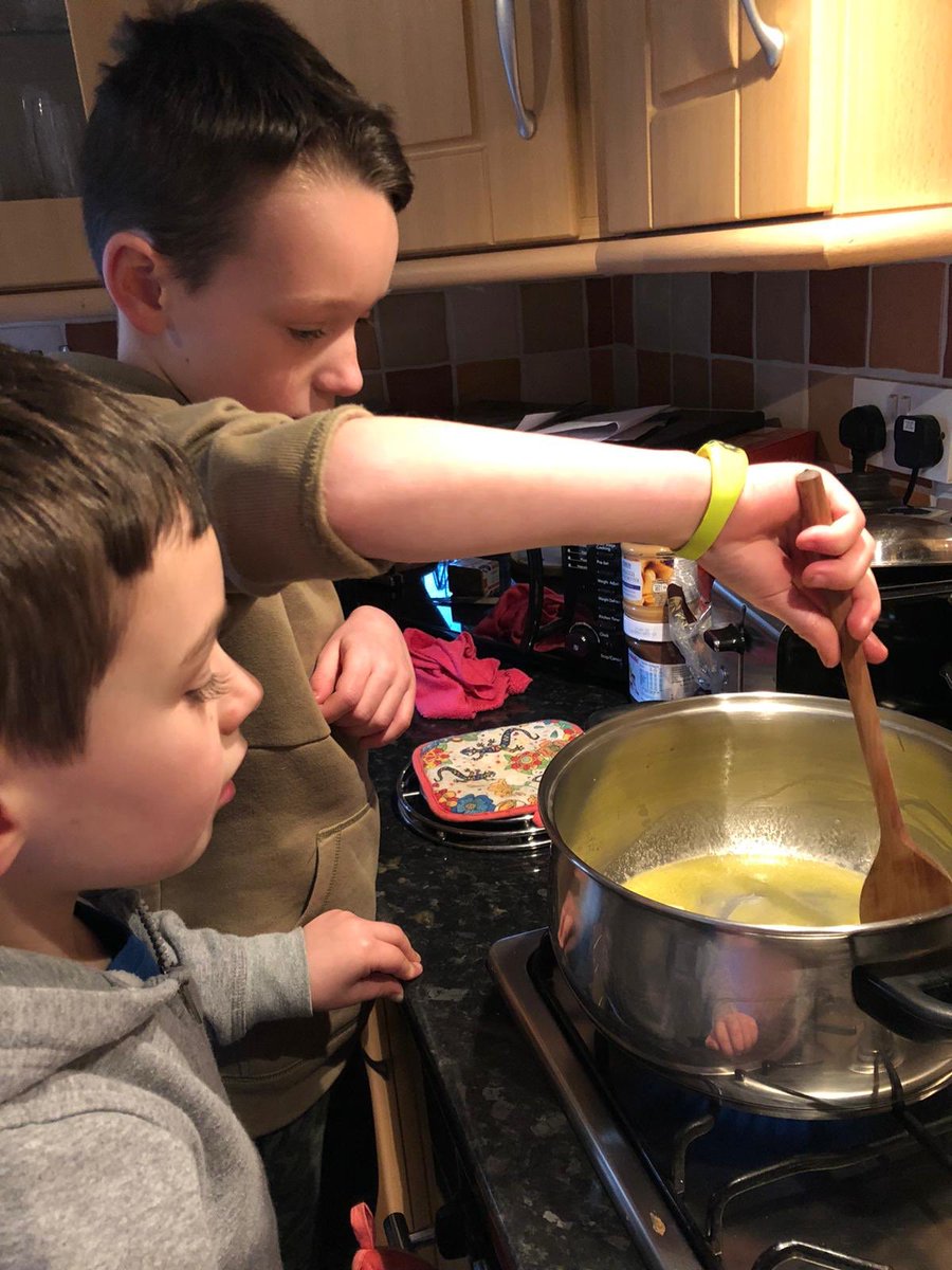 suzeclark's tweet photo. @NewMonklandPS #termlyhomework #scottishweek making tablet with Nana πππ½ https://t.co/hpV5pEHIIN