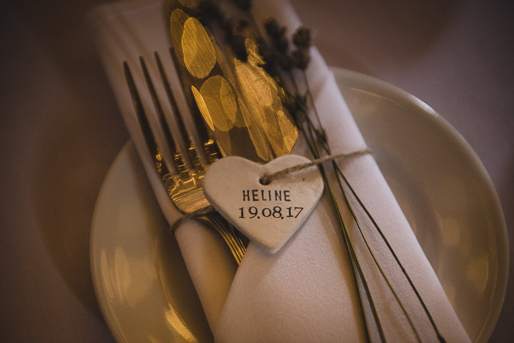 A Gorgeous Wiltshire Barn Wedding with beautiful rustic touches and hints of pastel tones
Images -  <a href="/HelineB/">Heline Bekker</a>
bit.ly/2QPU5iO