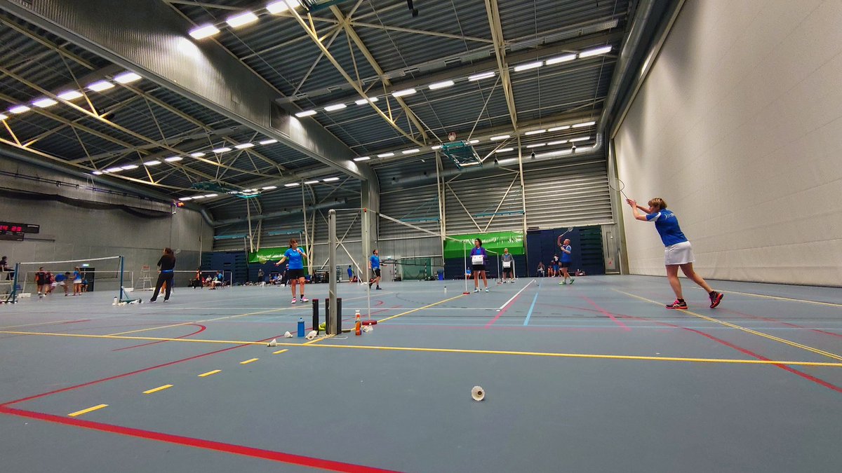 BCtSlot's tweet photo. Hoe hebben onze teams het vandaag gedaan?
't Slot 1 - Iduna 10: 7-1
't Slot 2 - Hercules 5: wegens ziekte verplaatst
't Slot J1 - Castellum J1: 0-8
't Slot J2 - Thiela J1: 2-6
#badminton #competitie https://t.co/z6Q9A9kTP6