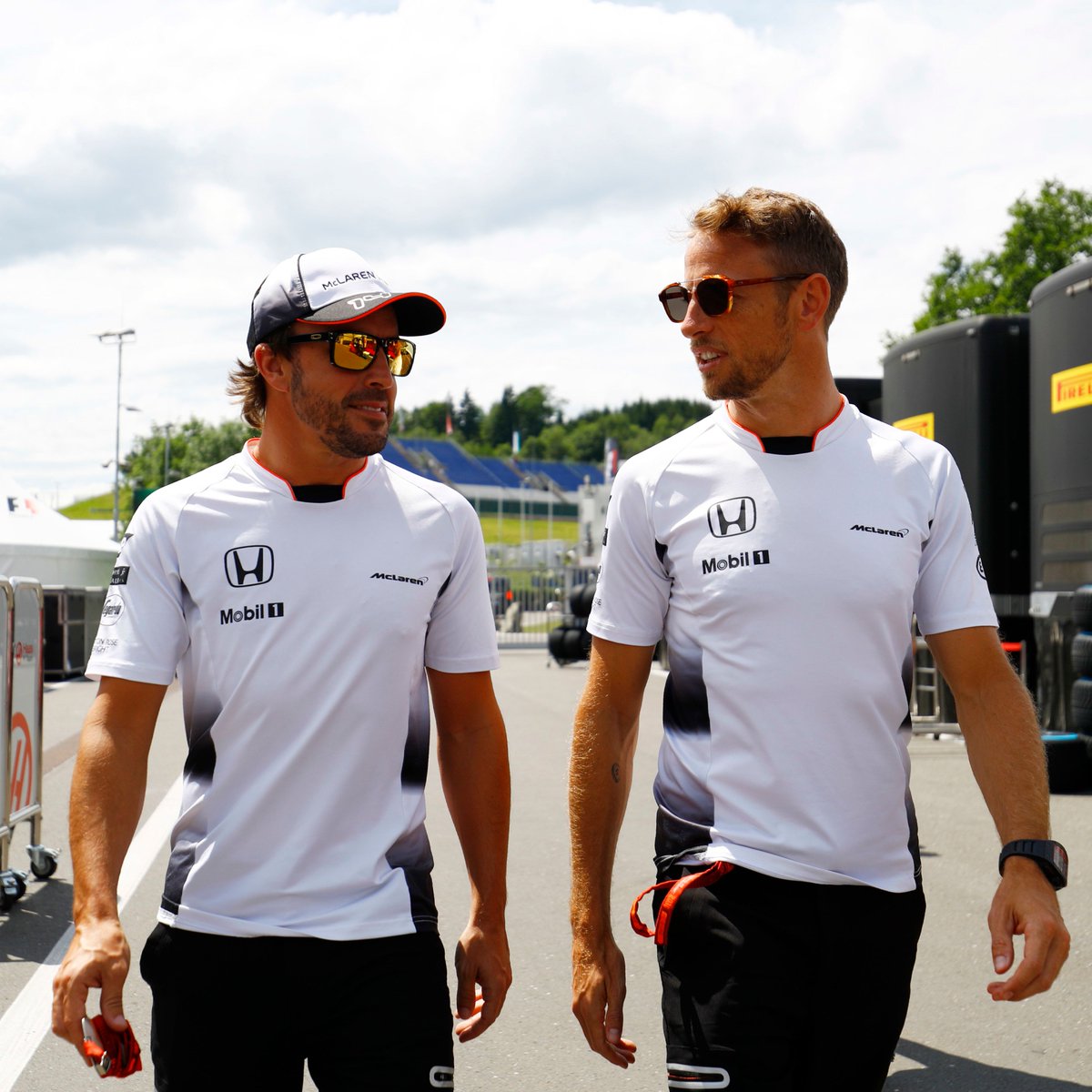 Happy birthday to one of the best teammates <a href="/alo_oficial/">Fernando Alonso</a> ever had, <a href="/JensonButton/">Jenson Button</a>!