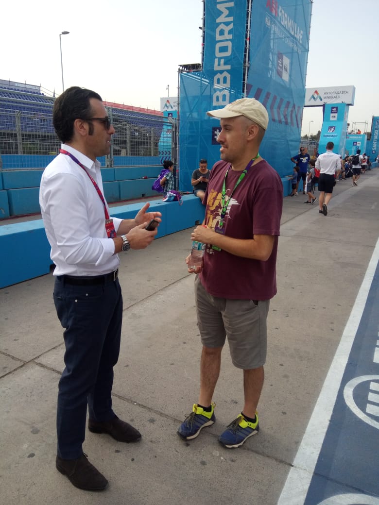 Gran momento junto a Dario Franchitti en el @FIAFormulaE #SantiagoEPrix. Genial diálogo hablando de su memorable era en la CART y el recuerdo a los 20 años de la desaparición de Greg Moore. Thanks @dariofranchitti. I enjoyed so much the talk and your passion for motorsport!