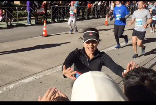Congratulations to all the @houmarathon and <a href="/houhalf/">Houston Half & 10K</a> runners today, great day to run and honor so many patients, families and love ones.  Cheers to all!! <a href="/IshwariaMD/">Ishwaria Subbiah, MD MS FASCO</a> @amaliaguardiola @OneMDAnderson @PuertoRico @inesserrano