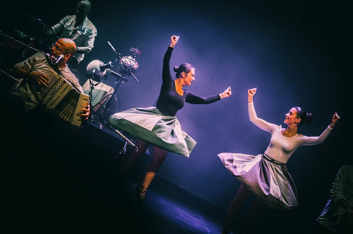Korrontzi's tweet photo. Ayer sábado conciertazo en #Barakaldo ¡GRACIAS! / Atzo larunbata kontzertu itzela Barakaldon, ESKERRIK ASKO! AUPA MIKELE!

#korrontzi2020 #mikele #korrontzibenefic @Oinkari @AurreraDantza @alkartasunadt @ImpulsaT_Lama2 @TeatroBarakaldo @AudiomicOficial @JeikiDantzan @MIE_Elkartea https://t.co/6pHKRlIVAQ