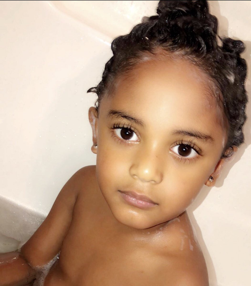 Mercedeslynn17's tweet photo. Mommas boy🤩😊 https://t.co/O7HoX1Mj5k