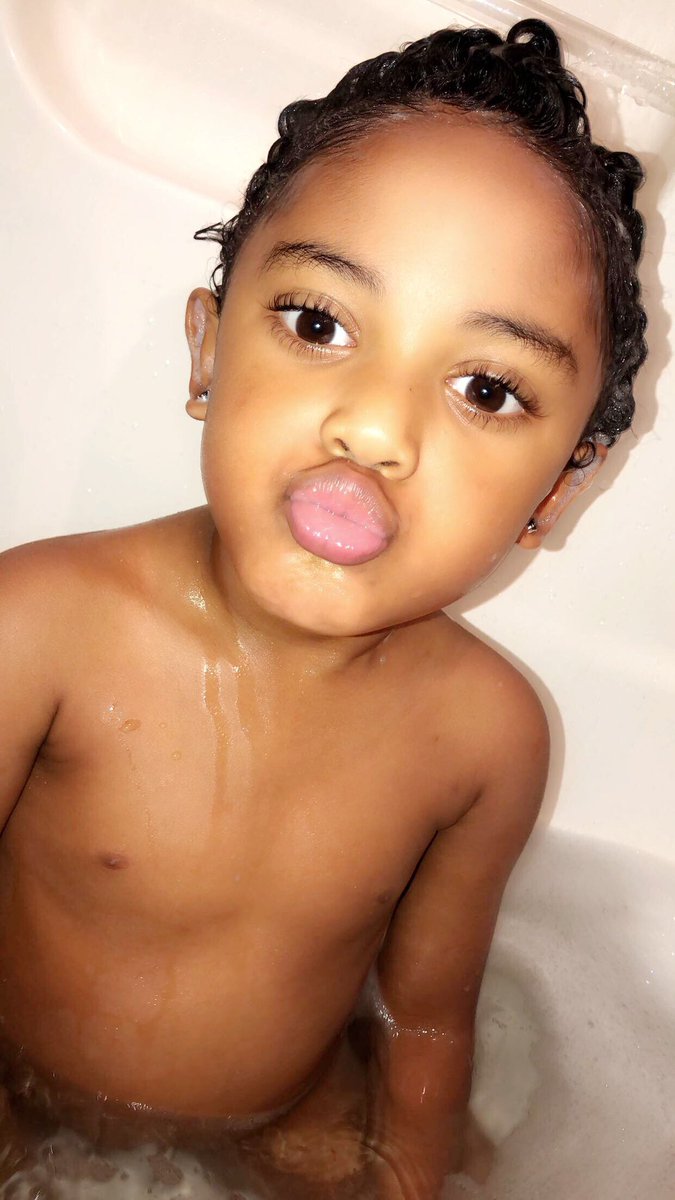 Mercedeslynn17's tweet photo. Mommas boy🤩😊 https://t.co/O7HoX1Mj5k