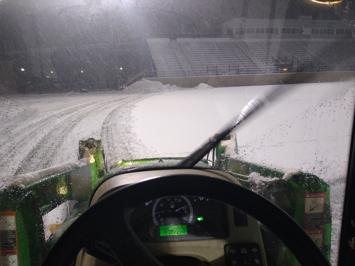 Fairfield University Grounds Crew tweet media