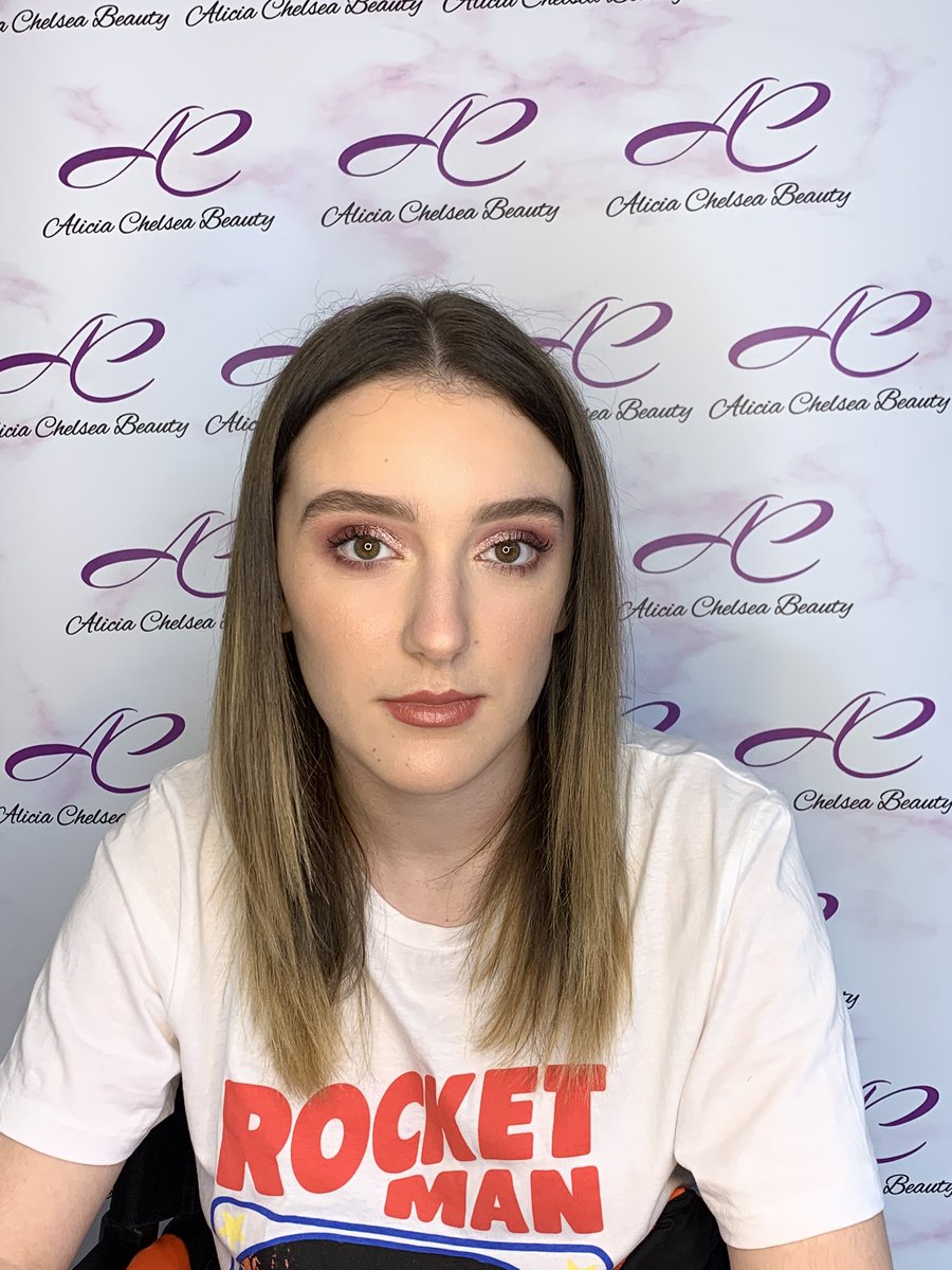 BeautybyAC's tweet photo. Pink glam for Carrie-Ann π
Save 30% when you book for yourself and a friend!!
Message us or call 07539 437 111 to book now!π₯°
#pinkglam #pinkeyeshadow #makeupartist #makeupartistsworldwide #muasupport #southwalesmua #blackwood #highstreet #salonbased #aliciachelseabeauty https://t.co/9mdg3SSgSH