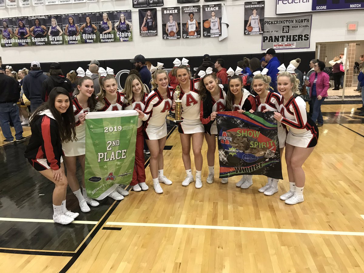 AlderCheer's tweet photo. Congrats on 2nd place Alder!❤️🖤 https://t.co/fLG6OJTLwi