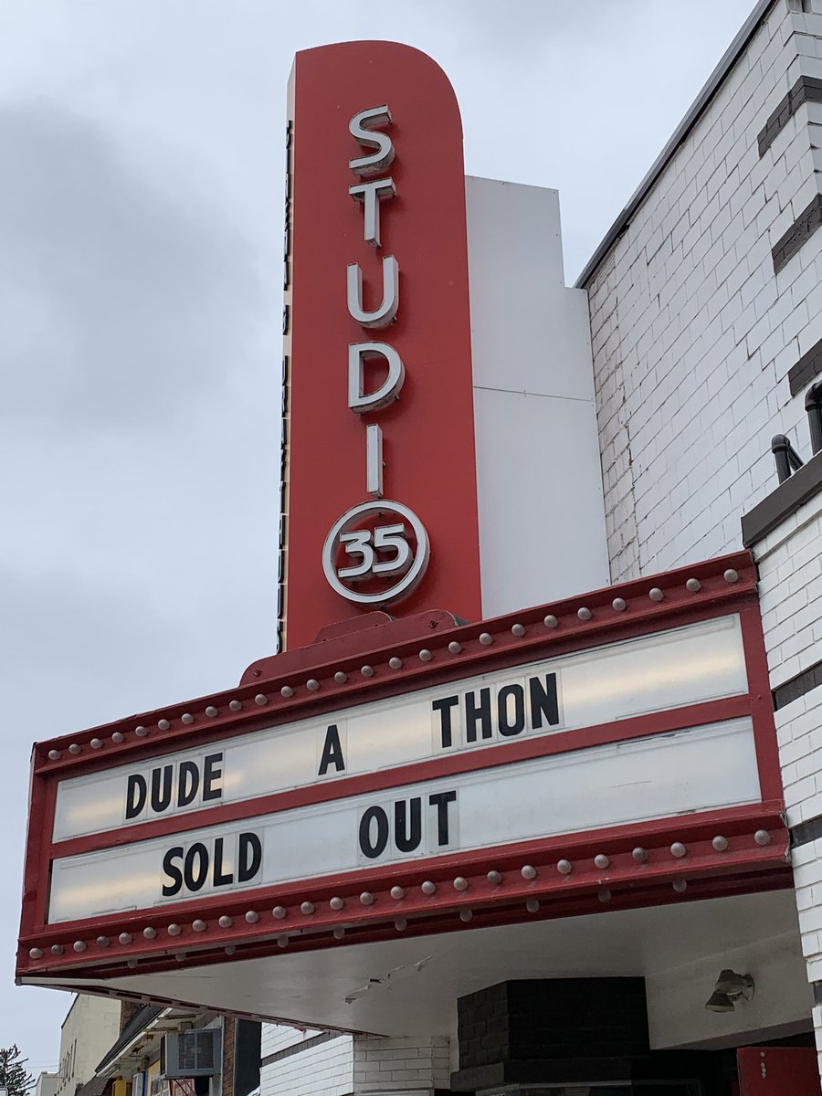 765at33RPM's tweet photo. And so it begins ... the greatest Sunday Fun Day of the year every year.- #DudeAThon at @Studio35 with @BellsBrewery. #Abide #LifeInCbus https://t.co/tO14DQW30n