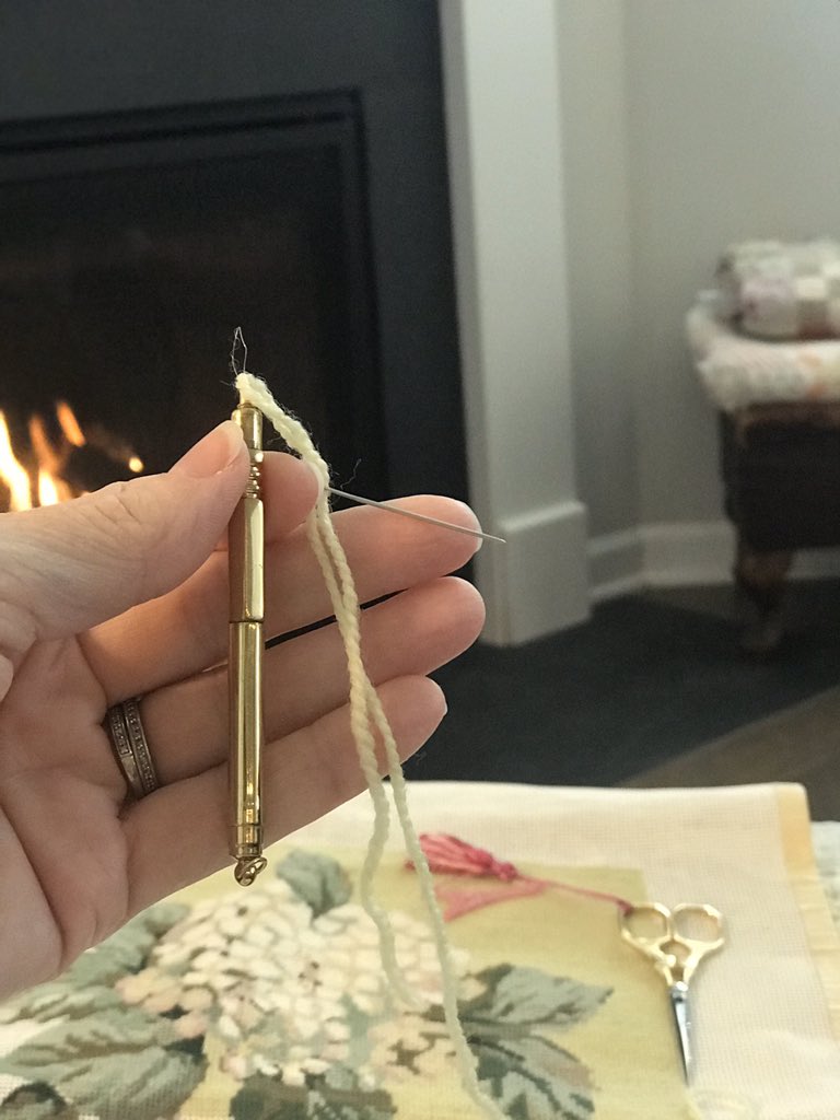 Christiejray's tweet image. Sew...a needle pulling thread🎶 #needlepoint #needlethreader
