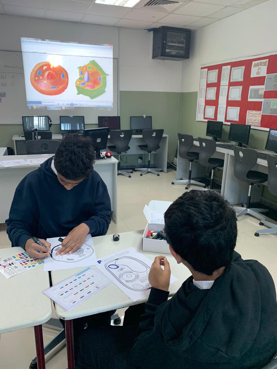 DNS_Altwar's tweet photo. Our students are learning about the plant and animal cells with the help of @Ozobot

#learningSupport 
#specialEd 
#DNSshines 
@LearningTechDNS https://t.co/BtvQ2JONSQ