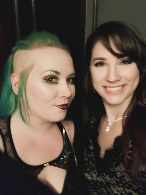 Guess who I ran into the other night? The one and only, Vex Delexx!   She sends all of you LCN peeps<a href="/tag/tittytuesday"class="tags"><span>#tittytuesday</span></a>
