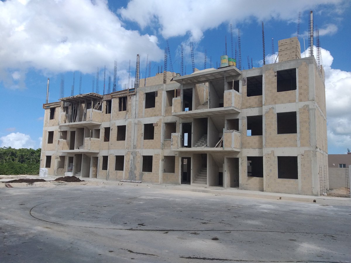 VACONSA's tweet photo. #ruba @casasruba #cancun #privadassacbe #vaconsa #todobienhecho  #growing https://t.co/g4UbIoHxrS
