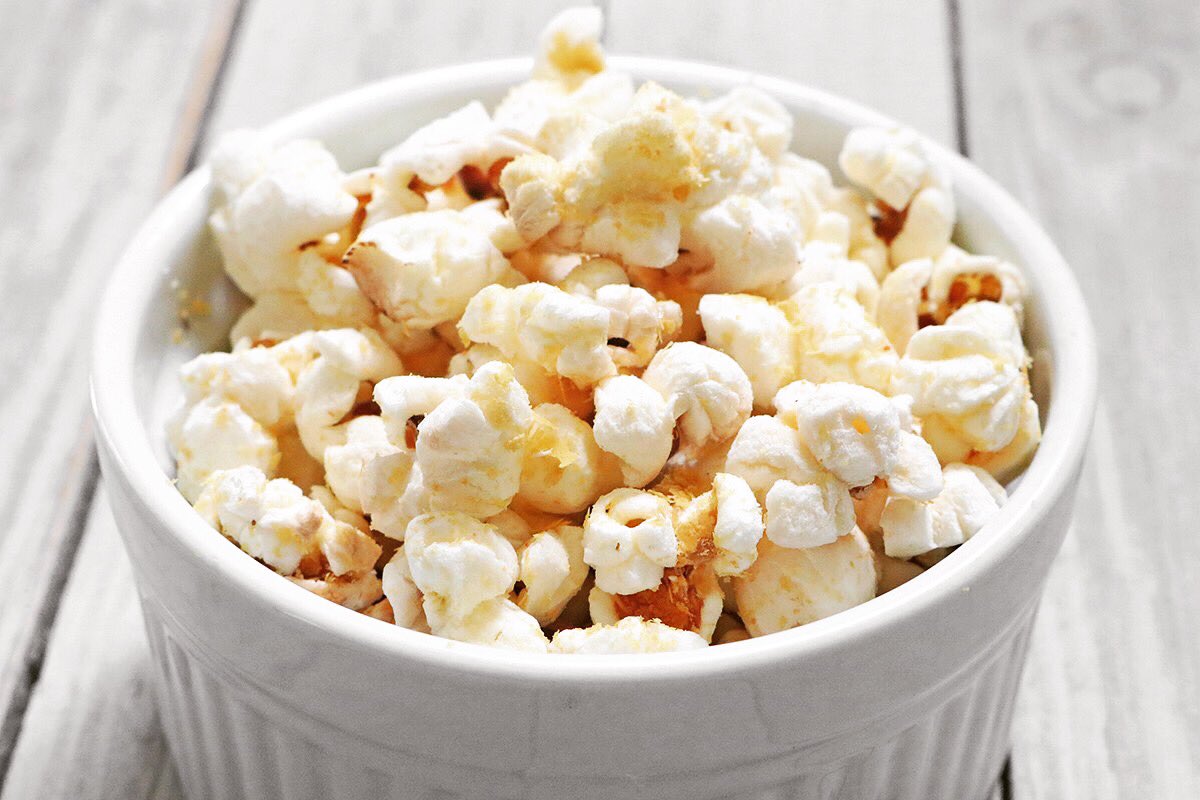 TaylorBecci's tweet photo. Join us on January 19 as we celebrate National Popcorn Day! Buttered, salted, kettled, drizzled with caramel, popcorn is one of those snacks perfect anytime, anywhere. 

#evenbrokersenjoypopcorn #checkyourinsurancecoverage https://t.co/SCtasXJFGP