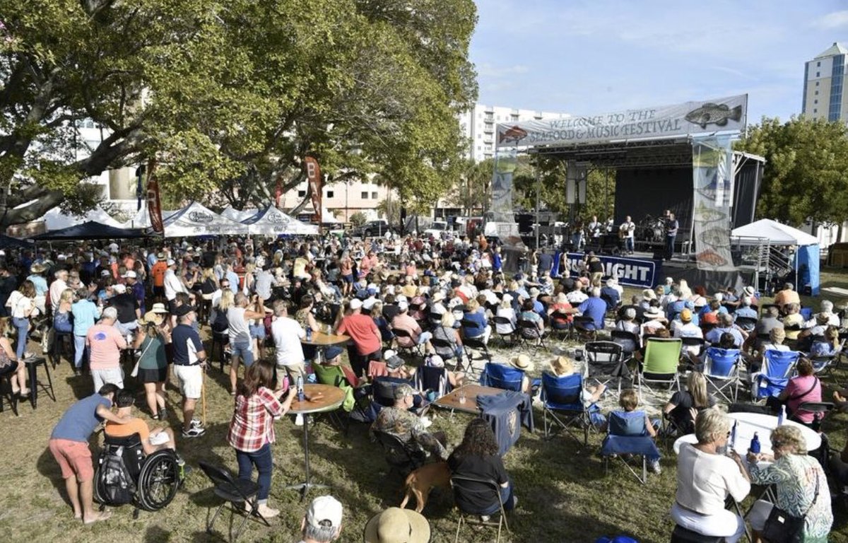 tbenderphoto1's tweet photo. #HTPhotoGallery
#SarasotaSeafoodMusicFestival till - 6 p.m. (#Sunday, Jan. 19, 2020) #BigNightOut, #KettleofFish (#rock, #blues, #reggae) #FleetwoodMax (A #FleetwoodMacTributeBand). Free Admission https://t.co/NhQ6DQ9M4w
49 #Photos #TakeALookSee
https://t.co/Bi7m00pz9e https://t.co/k87ZDTSy5H
