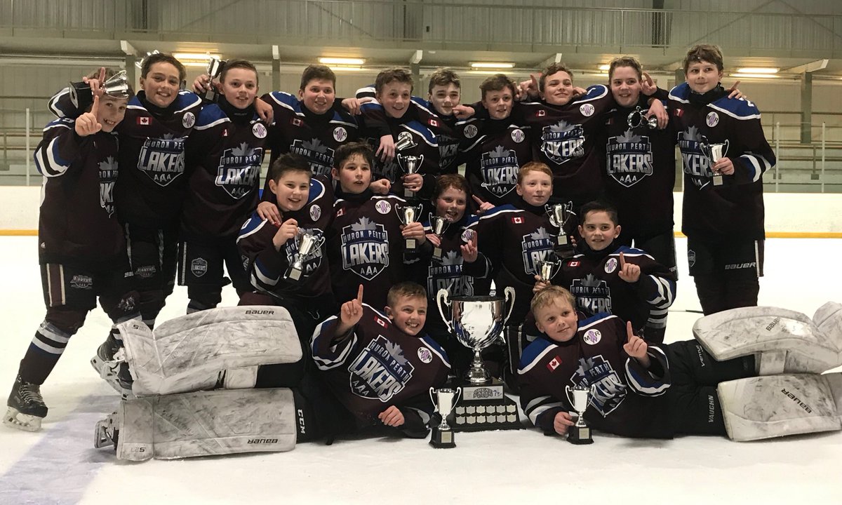 GLCup2020's tweet photo. Congrats to the Minor PeeWee Huron Perth Lakers on winning the Great Lakes Cup!!! Way to go Boys!!!  ⁦@hplakers⁩ ⁦@GLCup2020⁩ https://t.co/5gjtOuJX6g
